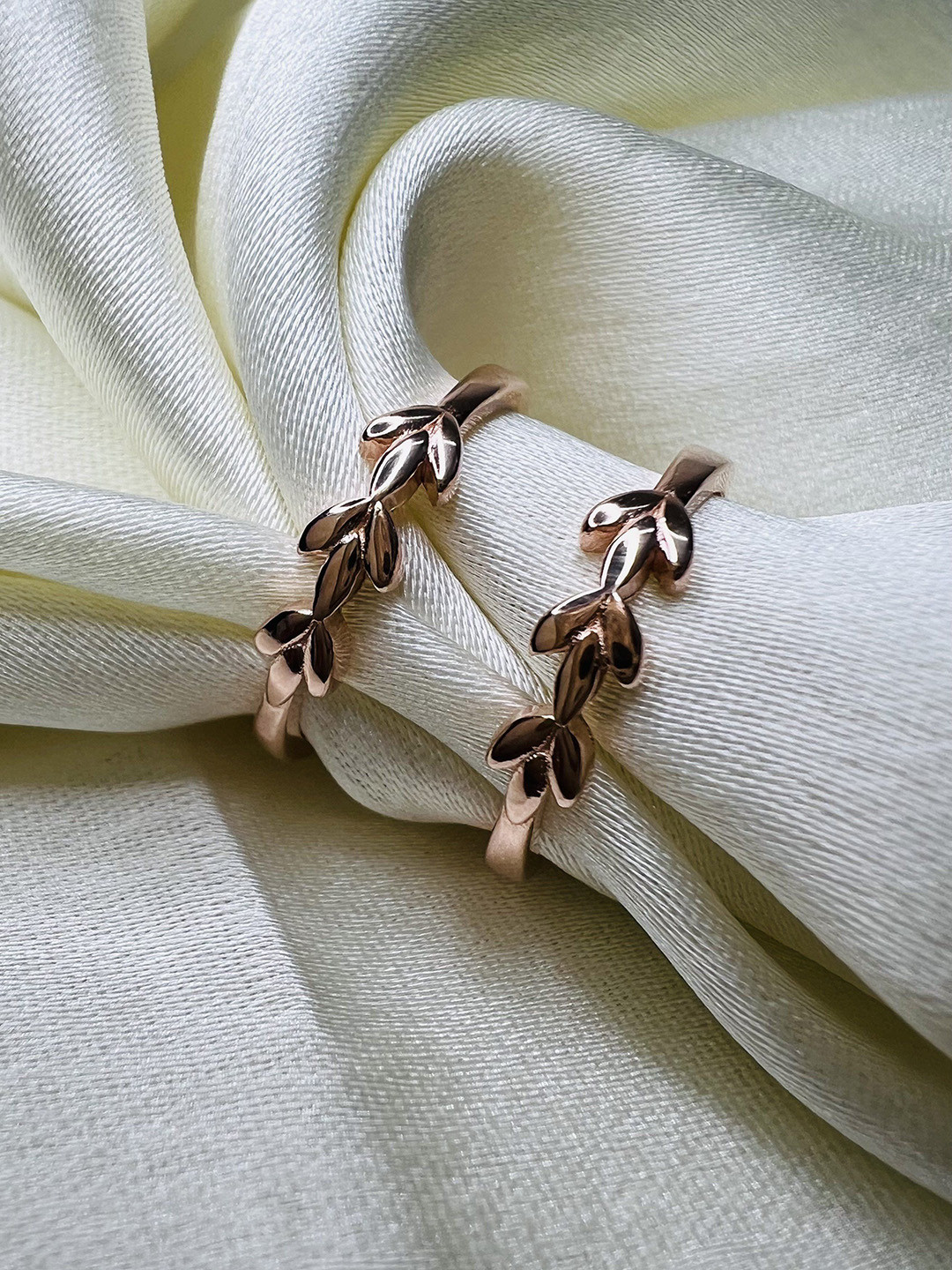 

Arte Jewels 92.5 Sterling Silver Floral Design Toe Rings, Rose gold