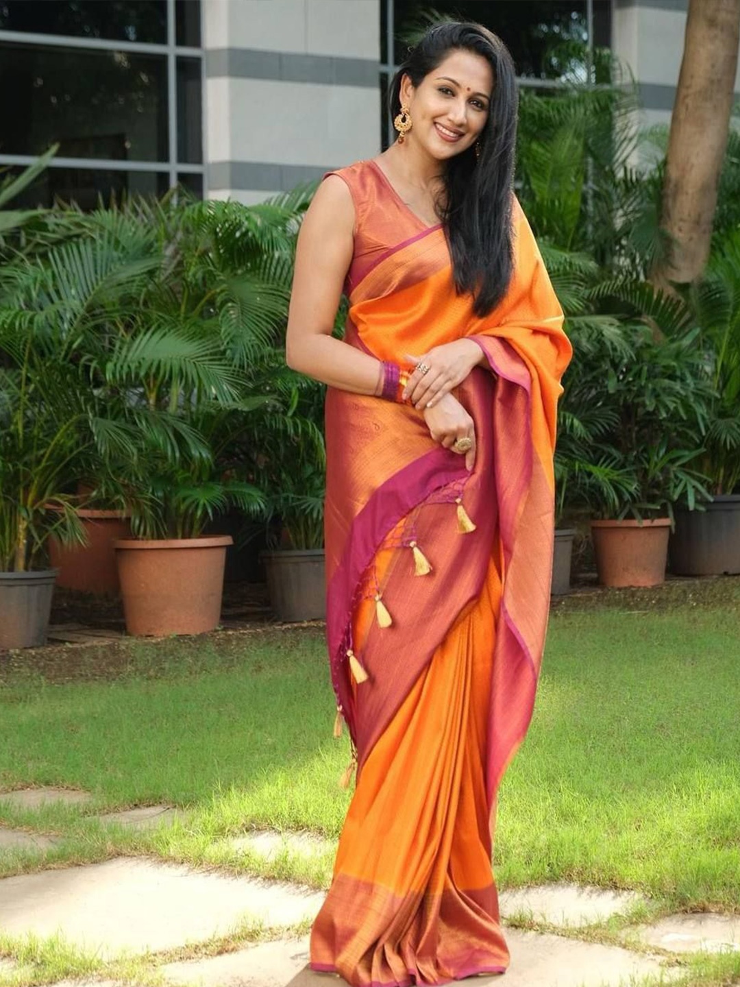 

Wuxi Woven Design Zari Pure Silk Banarasi Saree, Orange