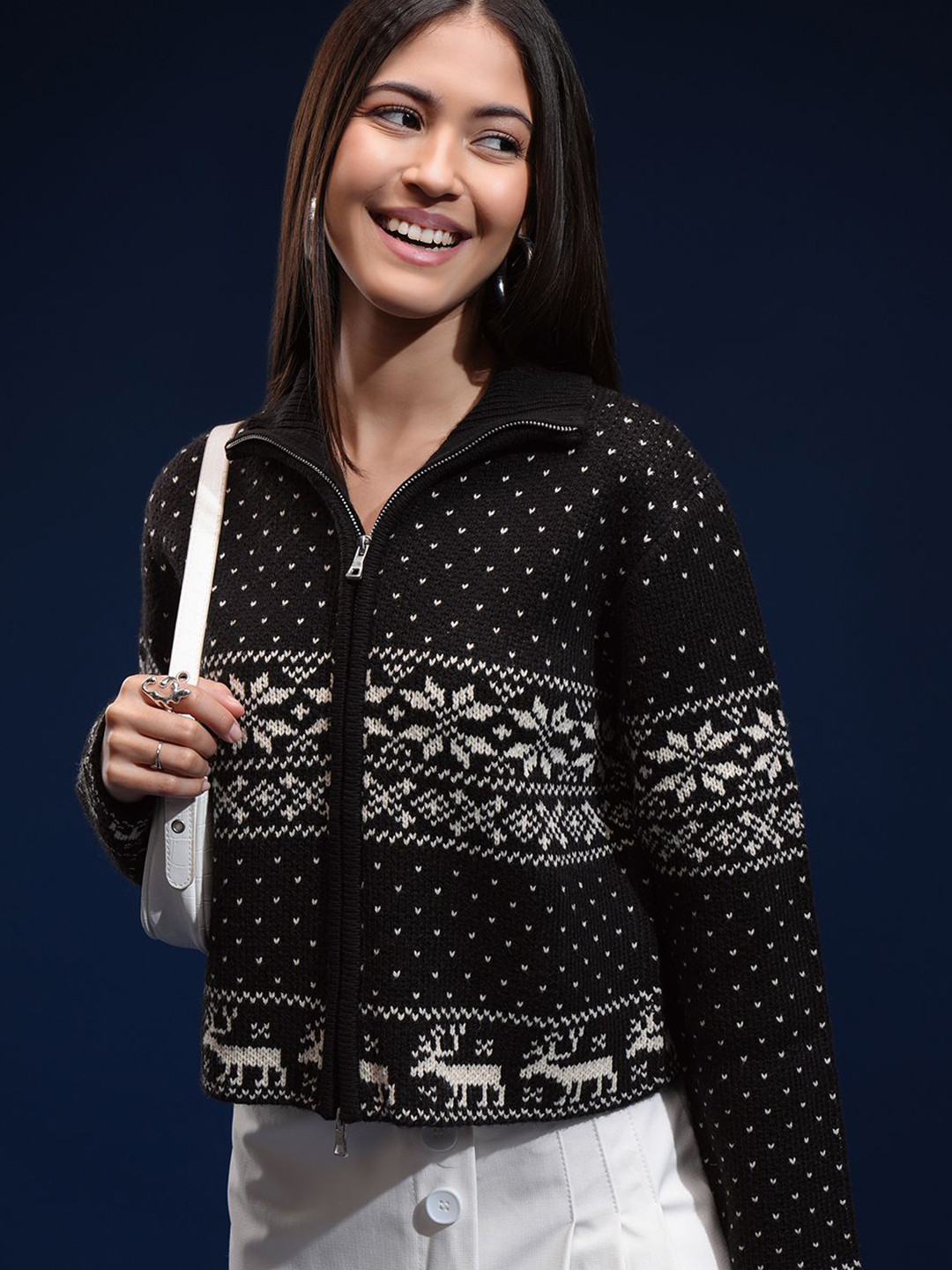 

ESPYR By Tokyo Talkies Women Crop Cardigan, Black