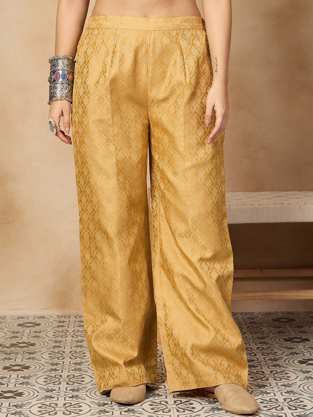 

InWeave Women Relaxed Pleated Trousers, Gold