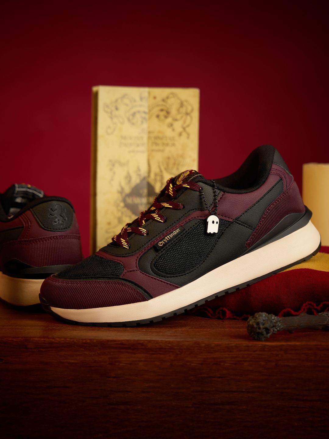 

The Souled Store Men Harry Potter Printed PU Sneakers, Multi