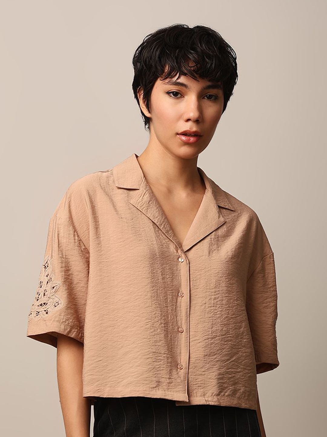 

ONLY Women Boxy Opaque Casual Shirt, Beige