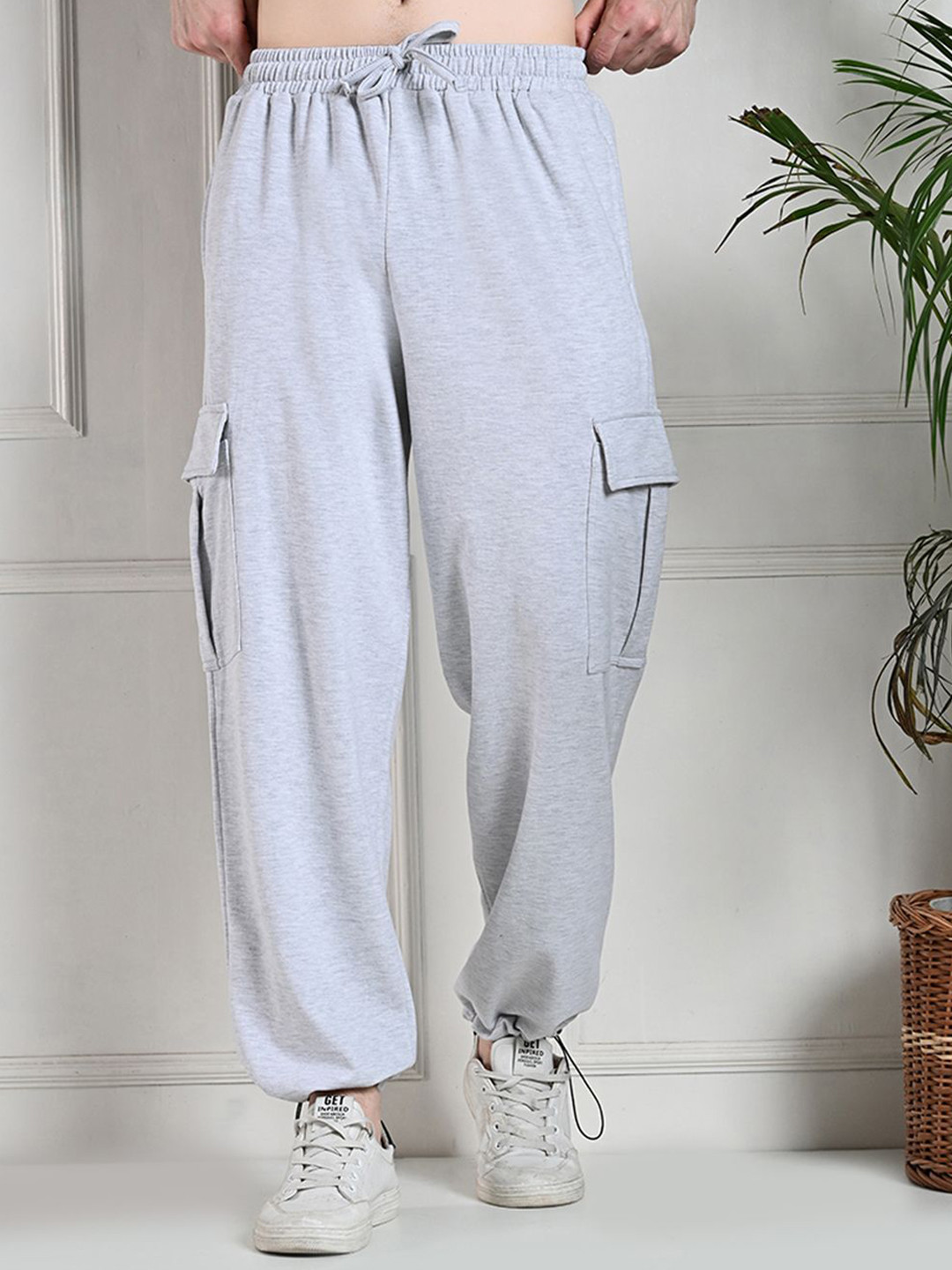 

FITINC Men Relaxed Fit Cotton Mid Rise Joggers, Grey