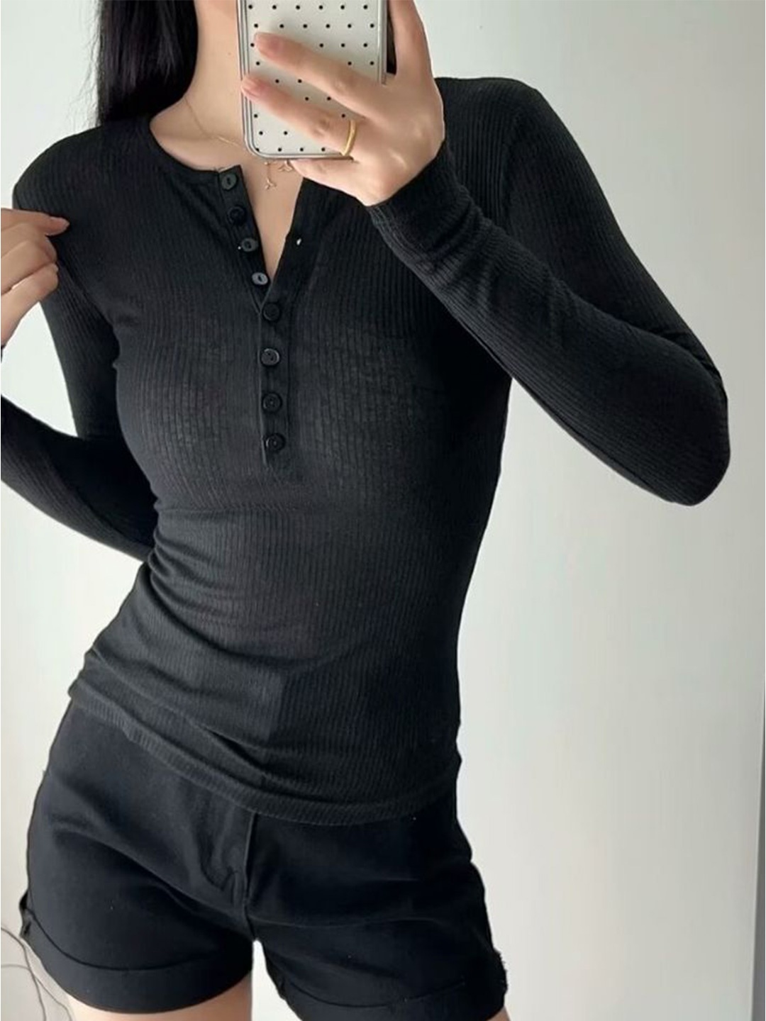 

LULU & SKY Top, Black