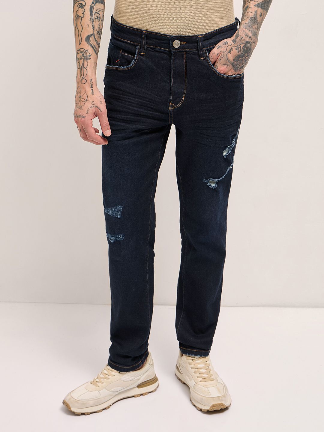 

THE BEAR HOUSE Men Cotton Slim Fit Mildly Distressed Stretchable Jeans, Blue