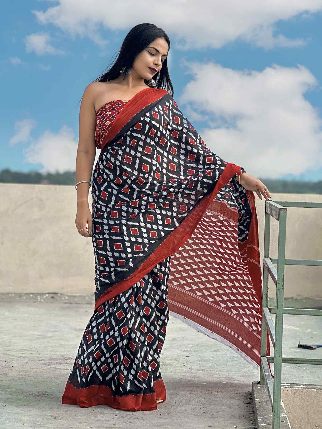 

HERE&NOW Pure Cotton Bagru Saree, Black
