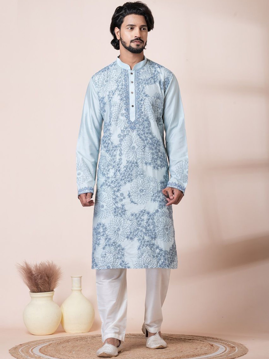 

HU - Handcrafted Uniquely Men Floral Embroidered Handloom Kurta, Blue