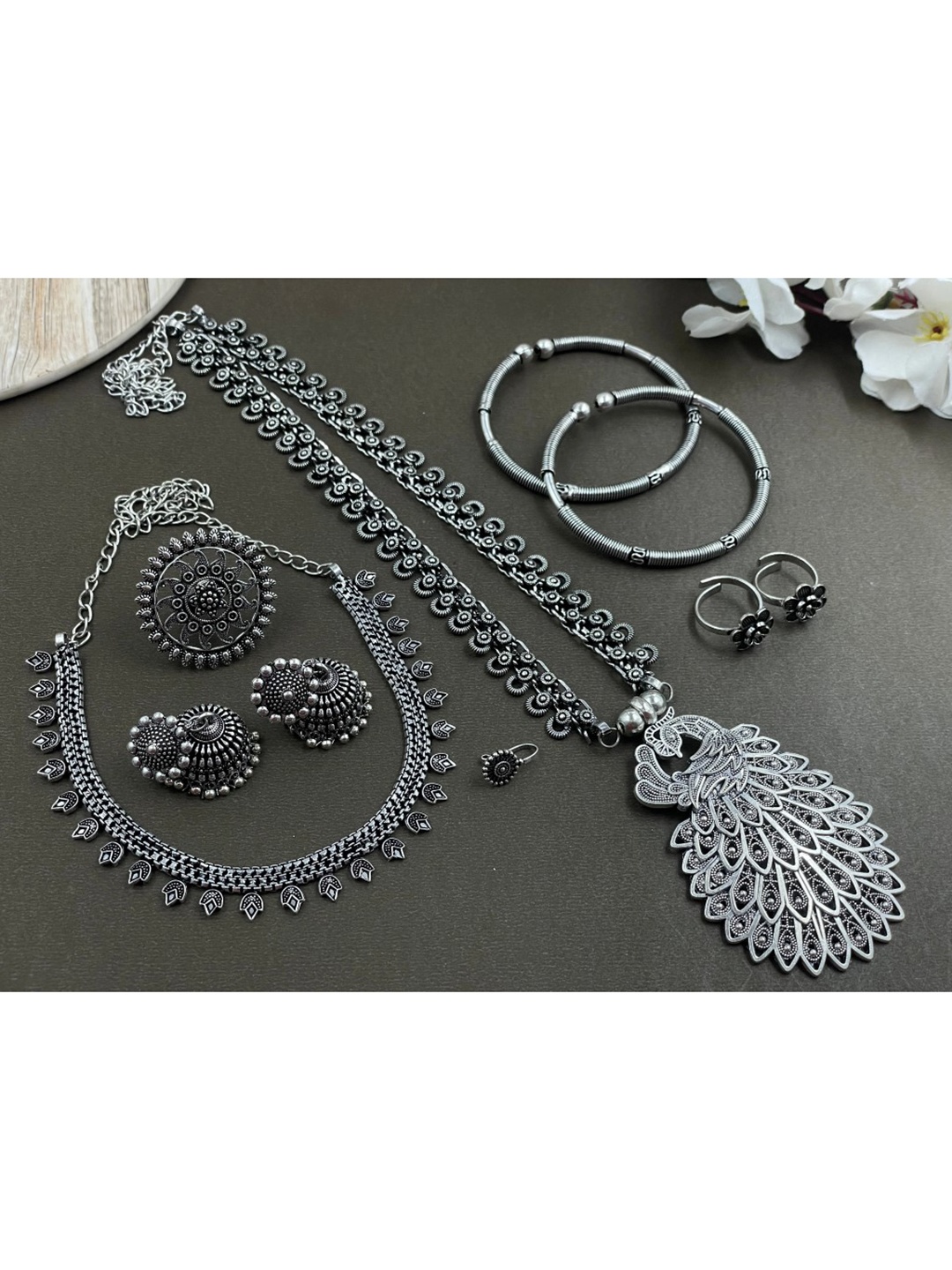 

NAMAN ARTS Silver Plated Oxidised Jewellery Set