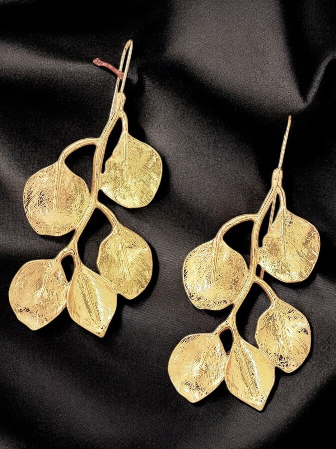 

OOMPH Leaf Shaped Drop Earrings, Gold