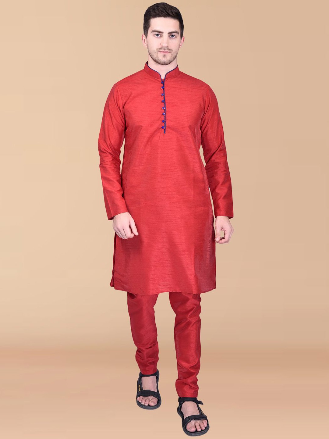 

PRINTINDIA Men Regular Pure Silk Kurta with Churidar, Red