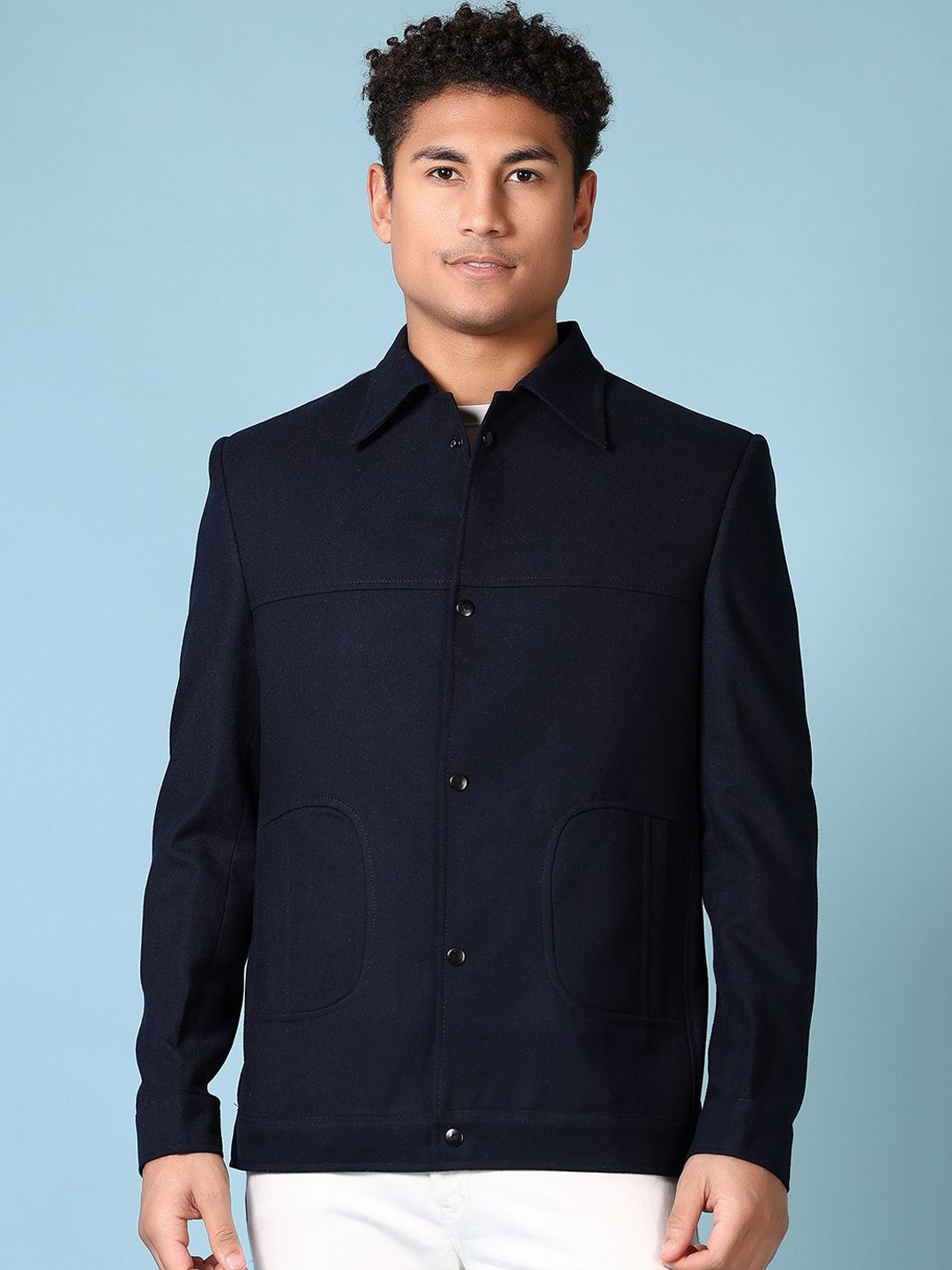 

V-Mart Long Sleeves Overcoat, Blue