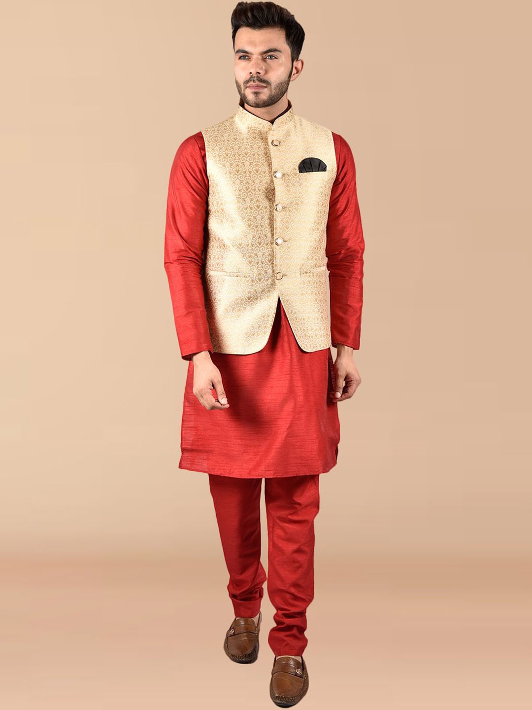 

PRINTINDIA Men Regular Pure Silk Kurta with Trousers, Red