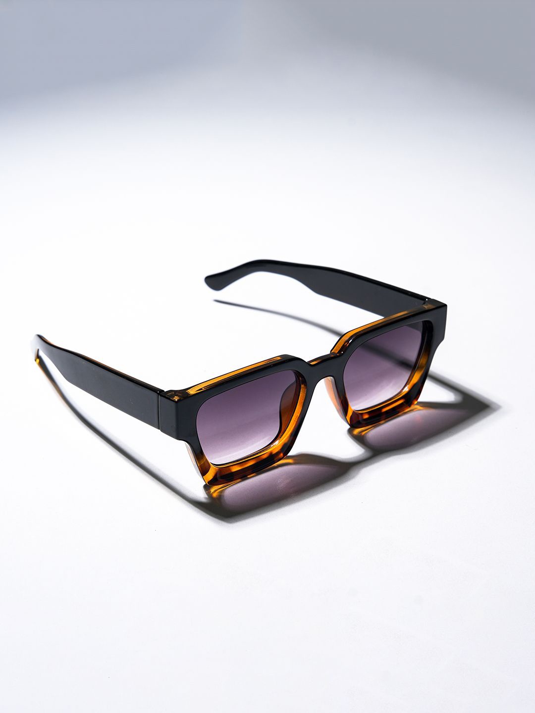 

CHOKORE Unisex Rectangle Sunglasses with Polarised and UV Protected Lens, Black