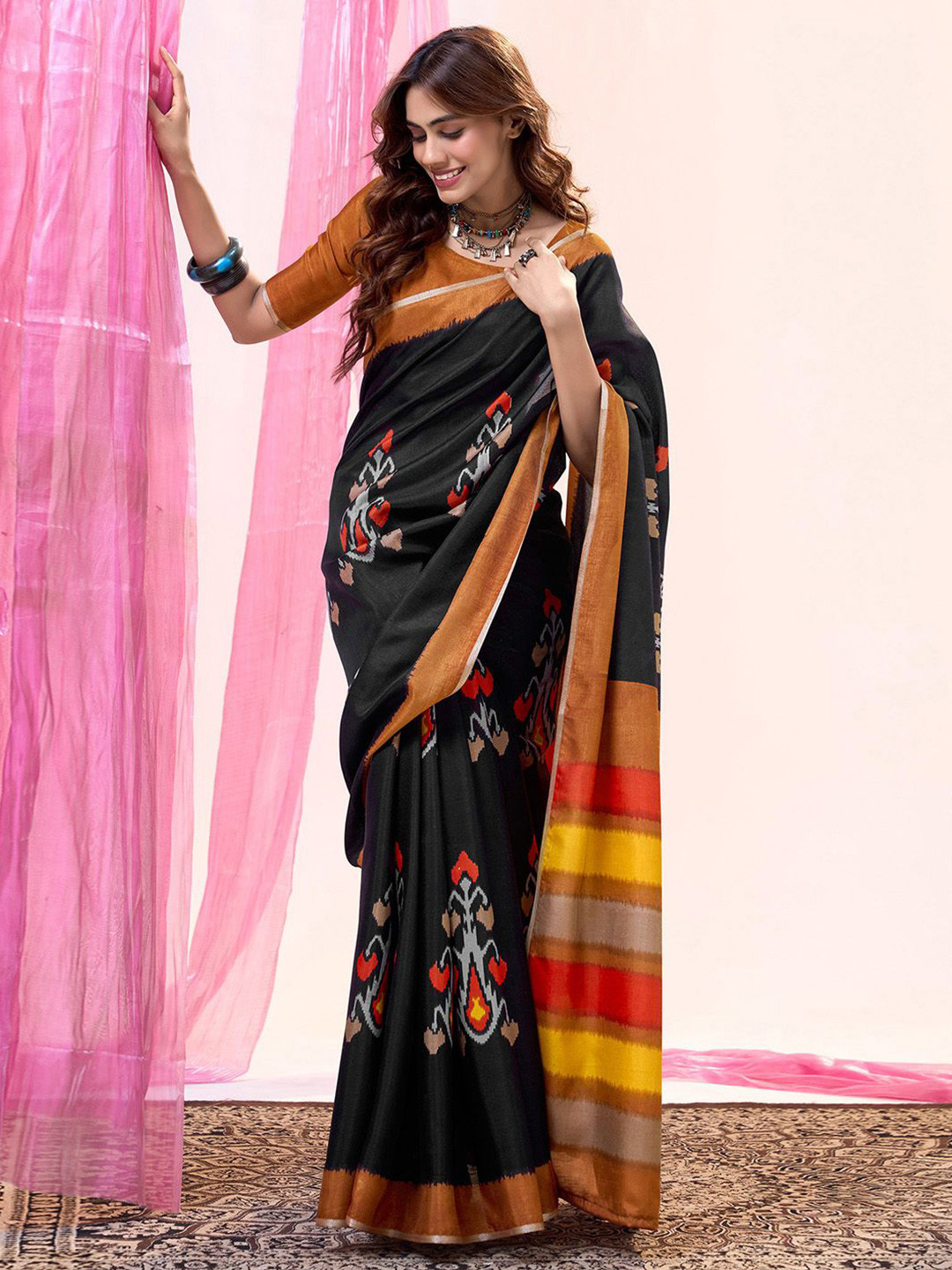 

Panzora Floral Silk Blend Tussar Saree, Black