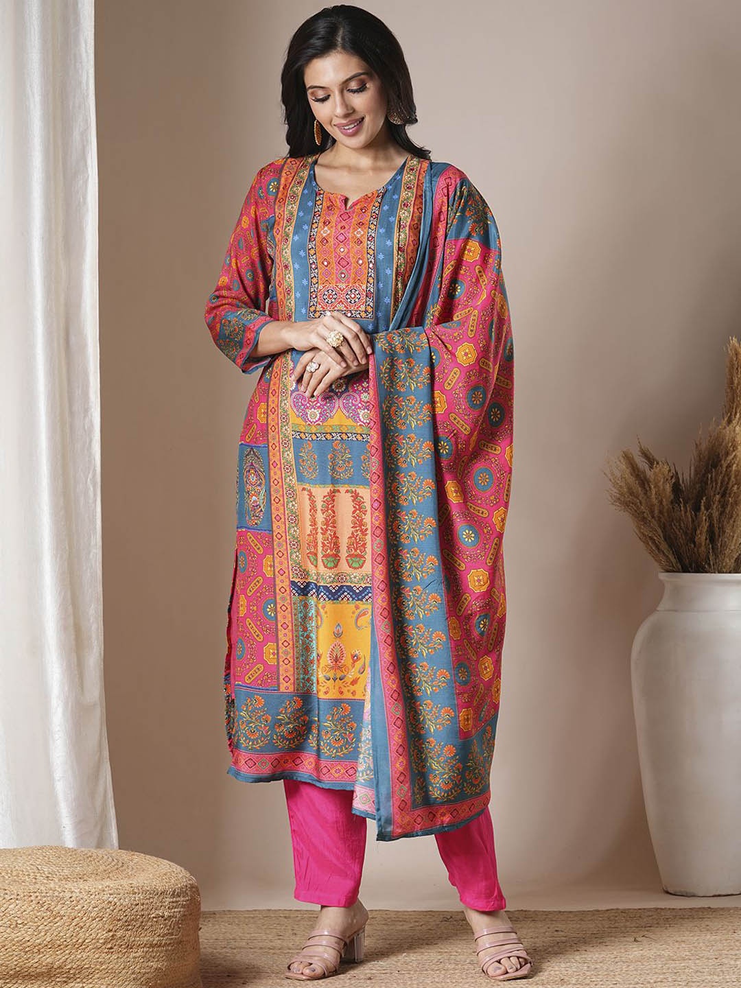 

FASHOR Pink Ethnic Motifs Printed Regular Kurta With Trouser With Dupatta