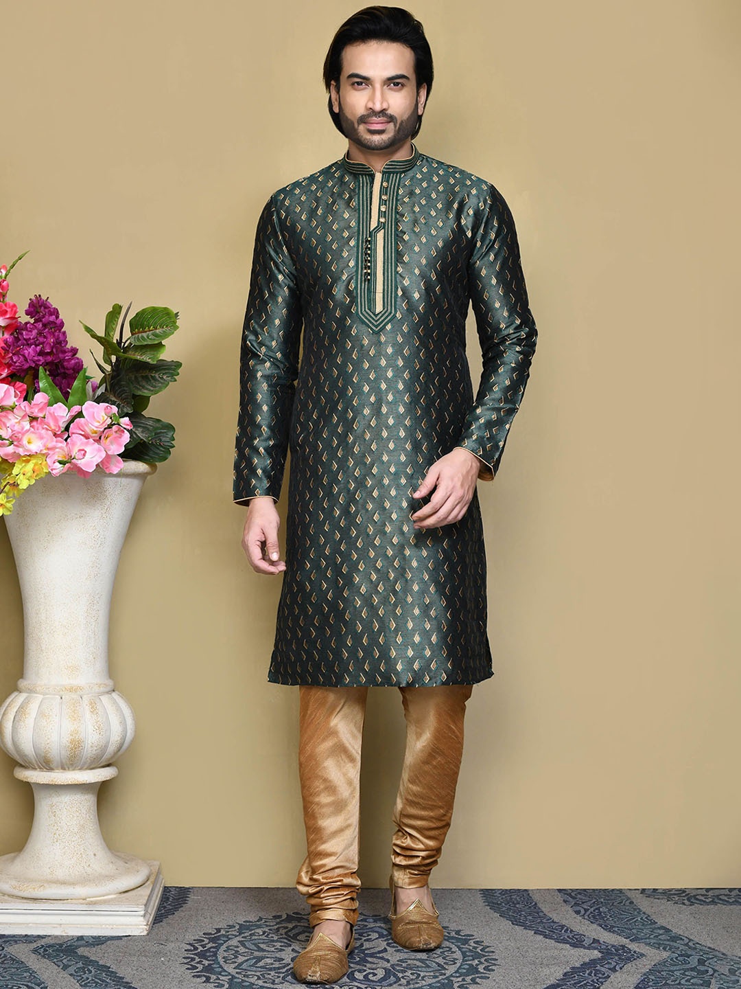 

RANAK Men Ethnic Motifs Thread Work Kurta, Green