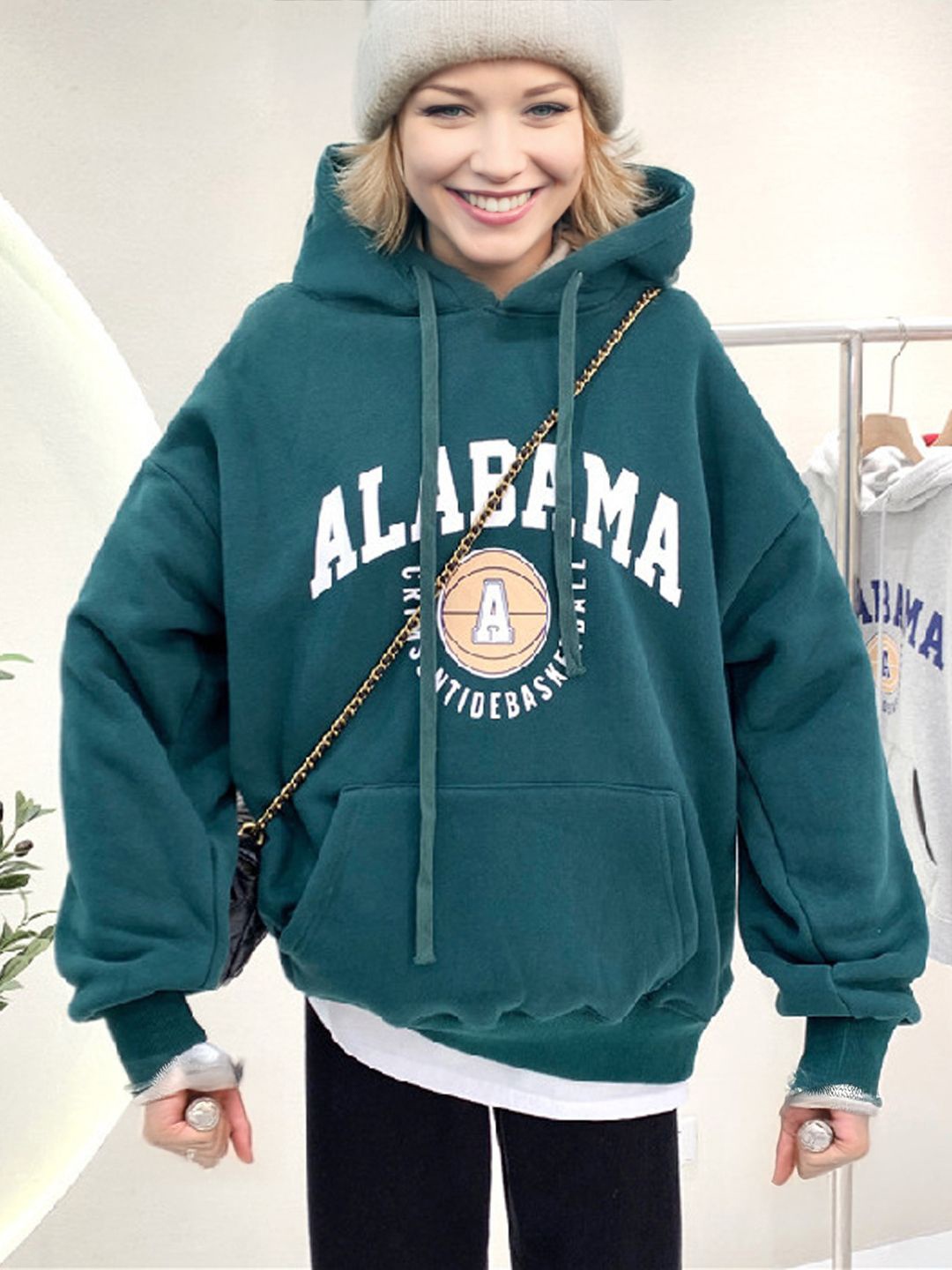 

StyleCast Women Printed Sweatshirt, Green