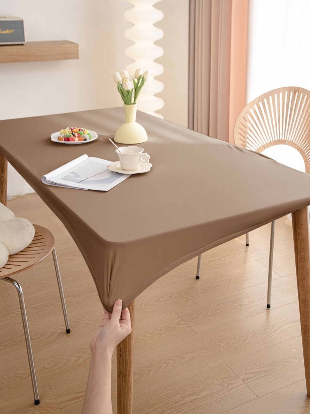 

HOKIPO Brown Waterproof Non-Slip Stretch Fit 4-Seater Rectangle Table Cover