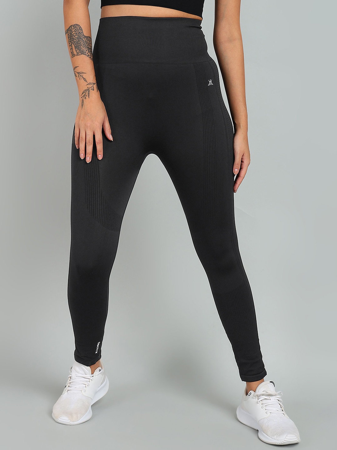 

KOBO Ankle Length Seamless Sports Tights, Black