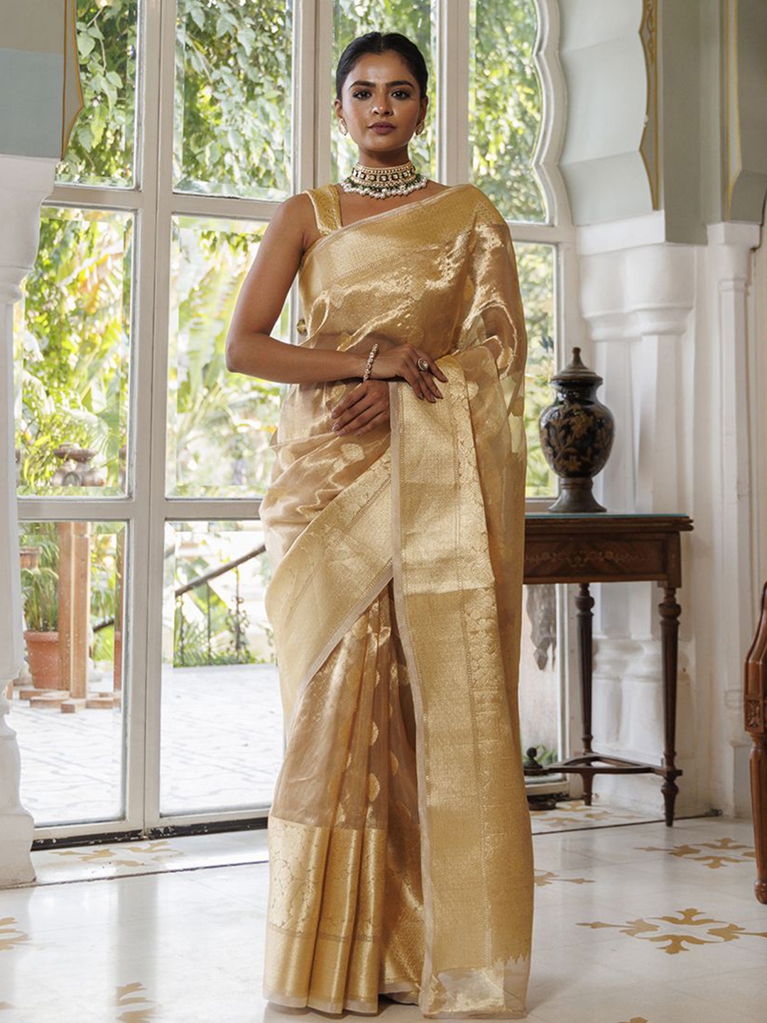 

Geroo Luxe Ethnic Motifs Woven Design Zari Tissue Banarasi Saree, Gold