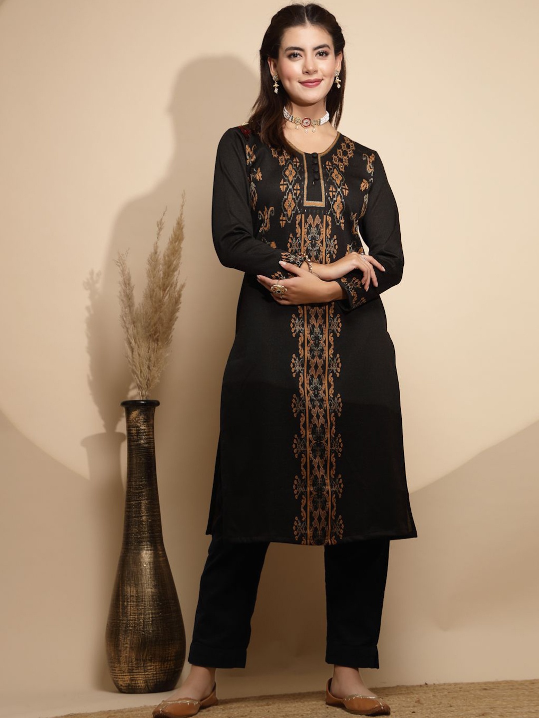 

Me&I V-Neck Ethnic Motifs Woven Design Woollen Straight Kurta, Black