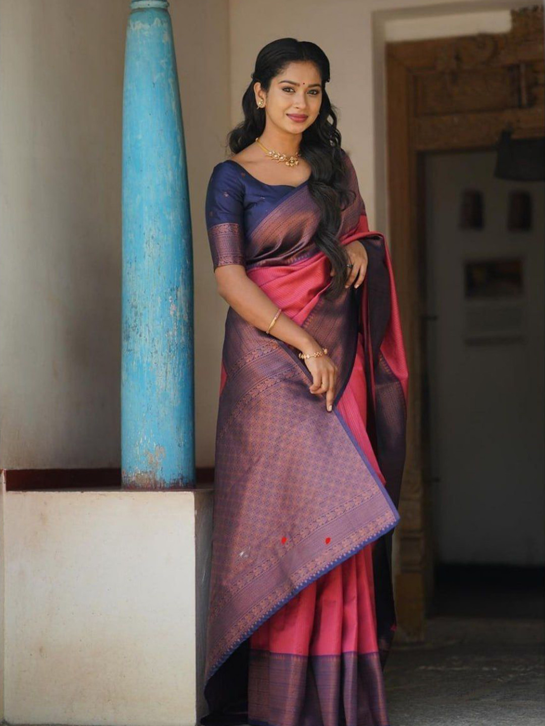 

Fashion Booms Woven Design Zari Pure Silk Banarasi Saree, Pink