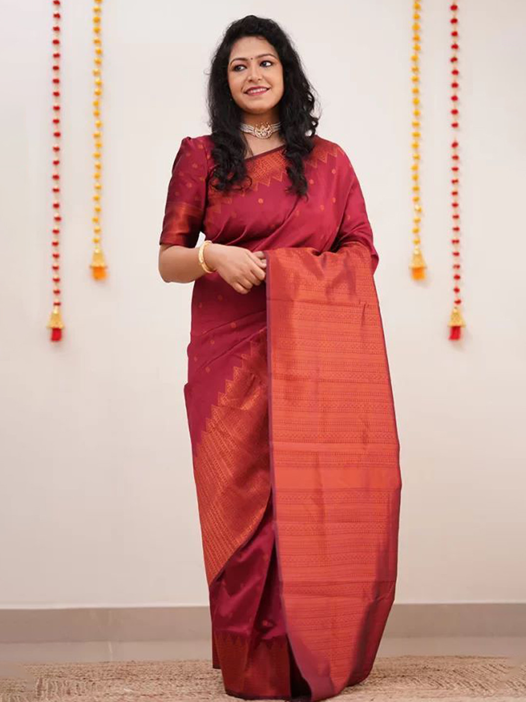 

Visit Wear Woven Design Zari Pure Silk Banarasi Saree, Red