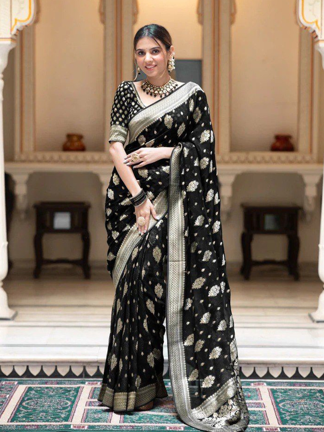 

Fashion Booms Woven Design Zari Pure Silk Banarasi Saree, Black