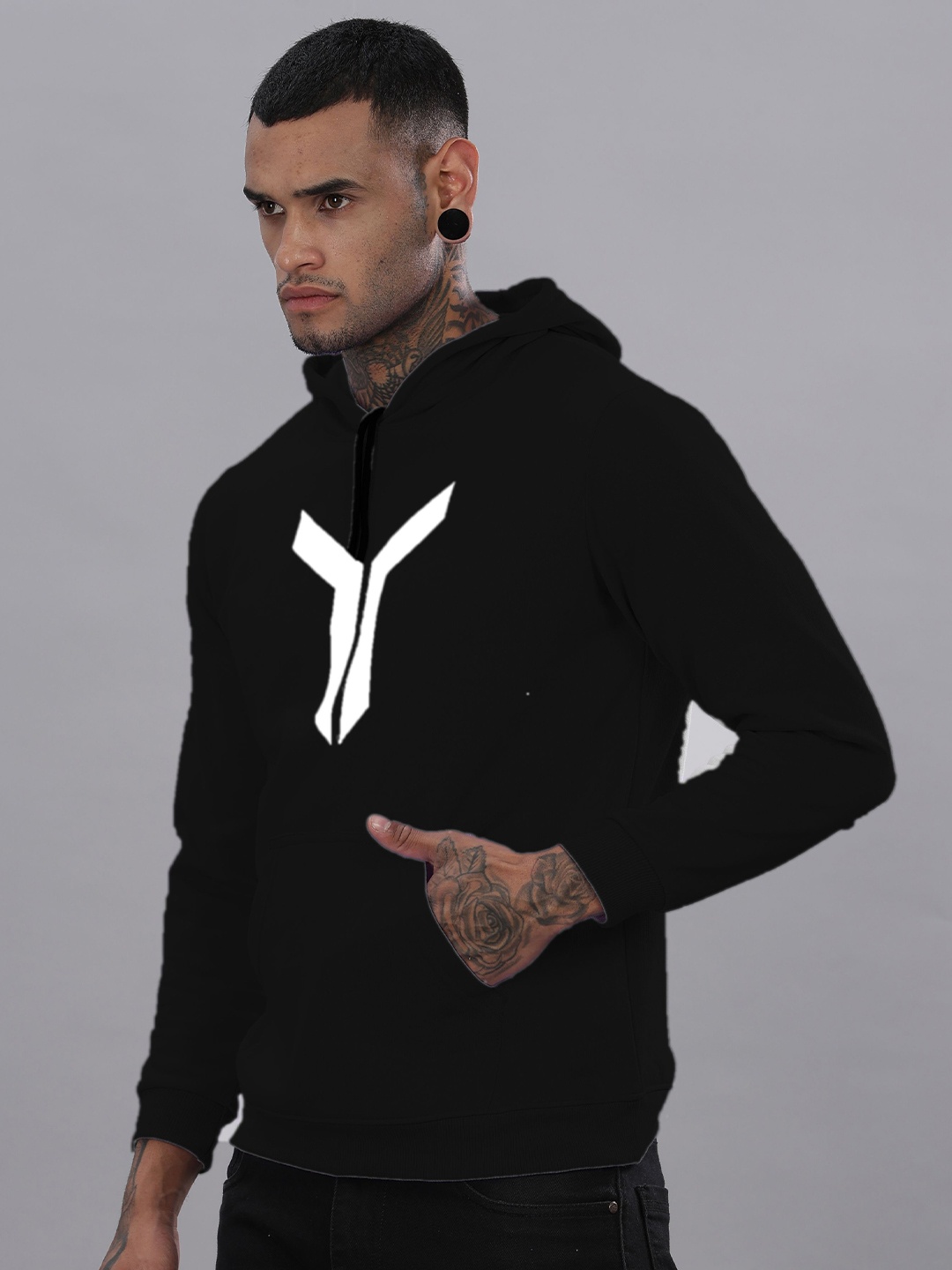 

STI Men Men Printed Hooded Sweatshirt, Black