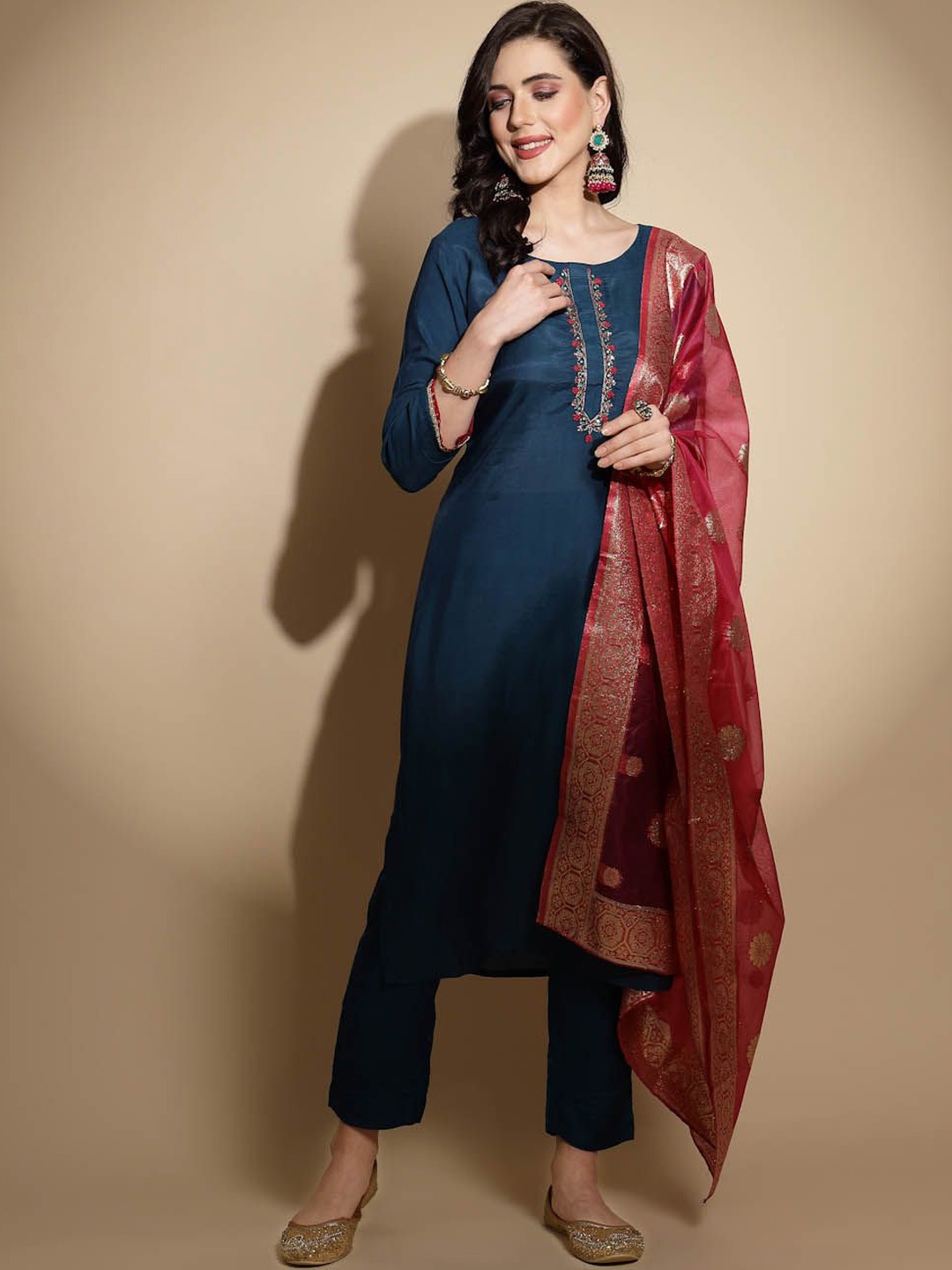 

Me&I Ethnic Motifs Embroidered Straight Kurta With Trousers & Dupatta, Teal