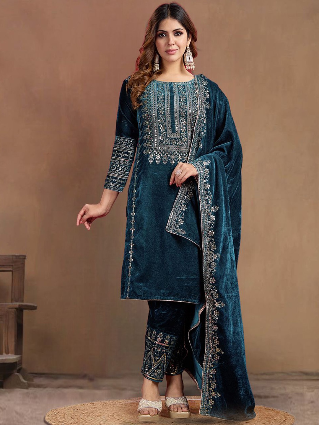 

KALINI Ethnic Motifs Embroidered Sequinned Velvet Straight Kurta With Pyjama & Dupatta, Teal