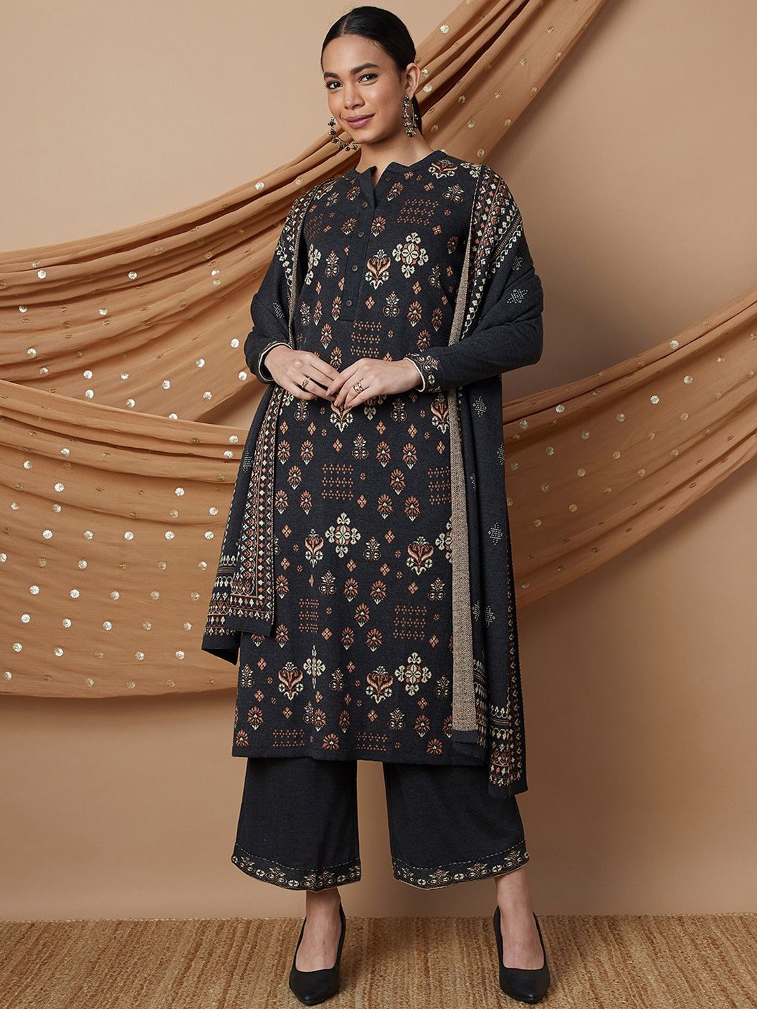 

Melange by Lifestyle Ethnic Motifs Woven Design Kurta with Pyjamas, Charcoal