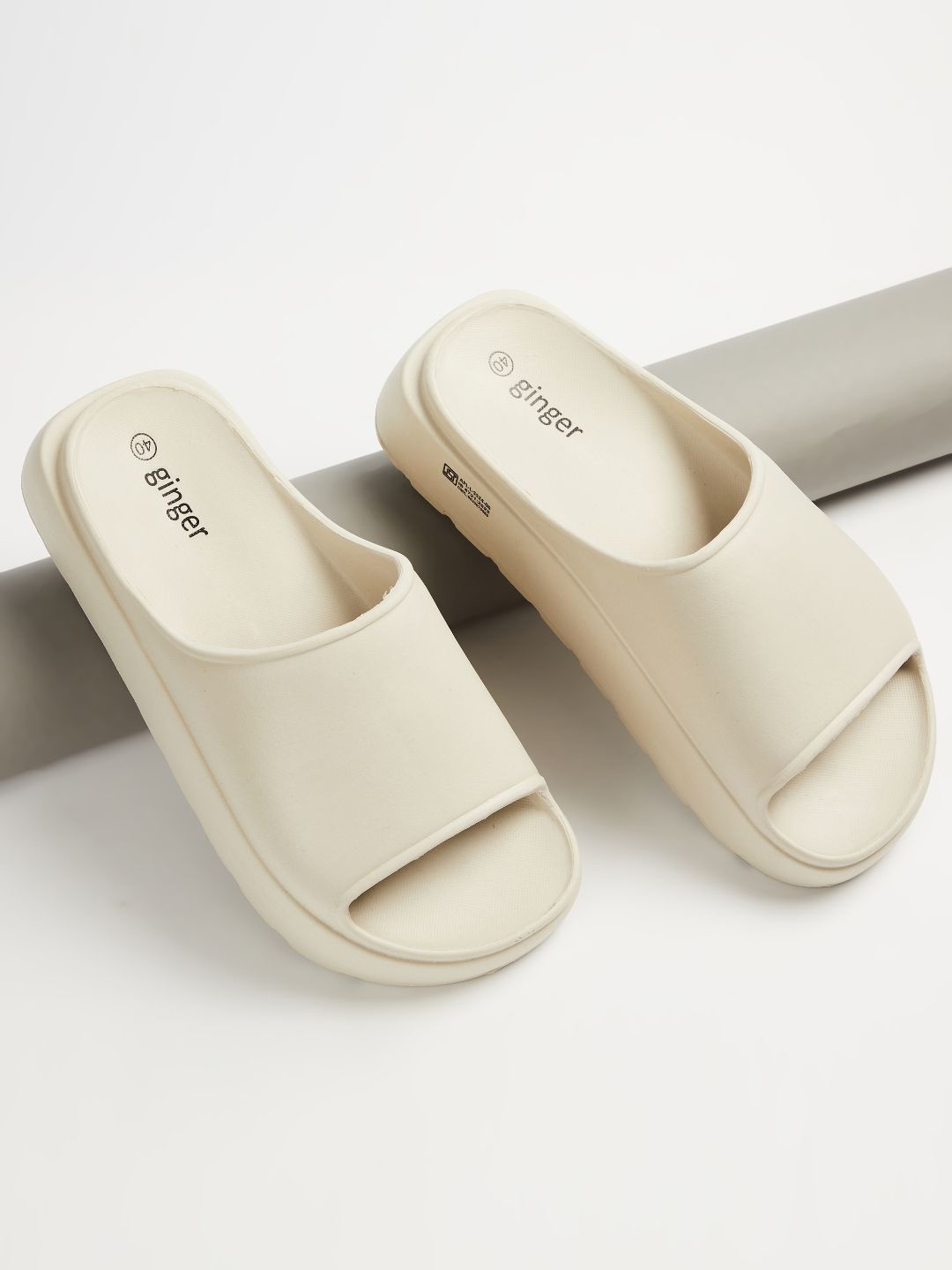 

Ginger by Lifestyle Women Rubber Sliders, Beige