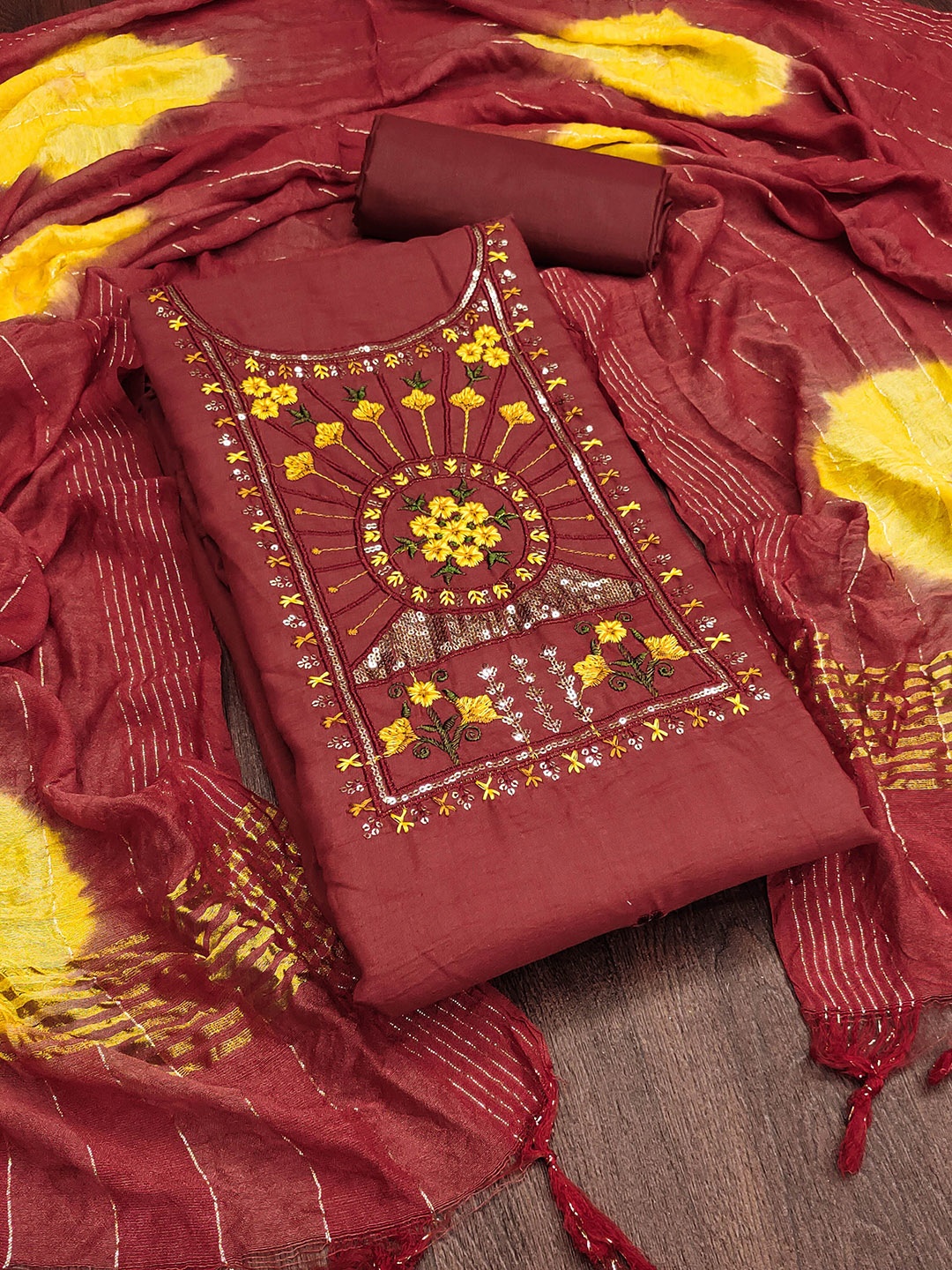 

Maroosh Floral Embroidered Sequinned Unstitched Dress Material, Maroon