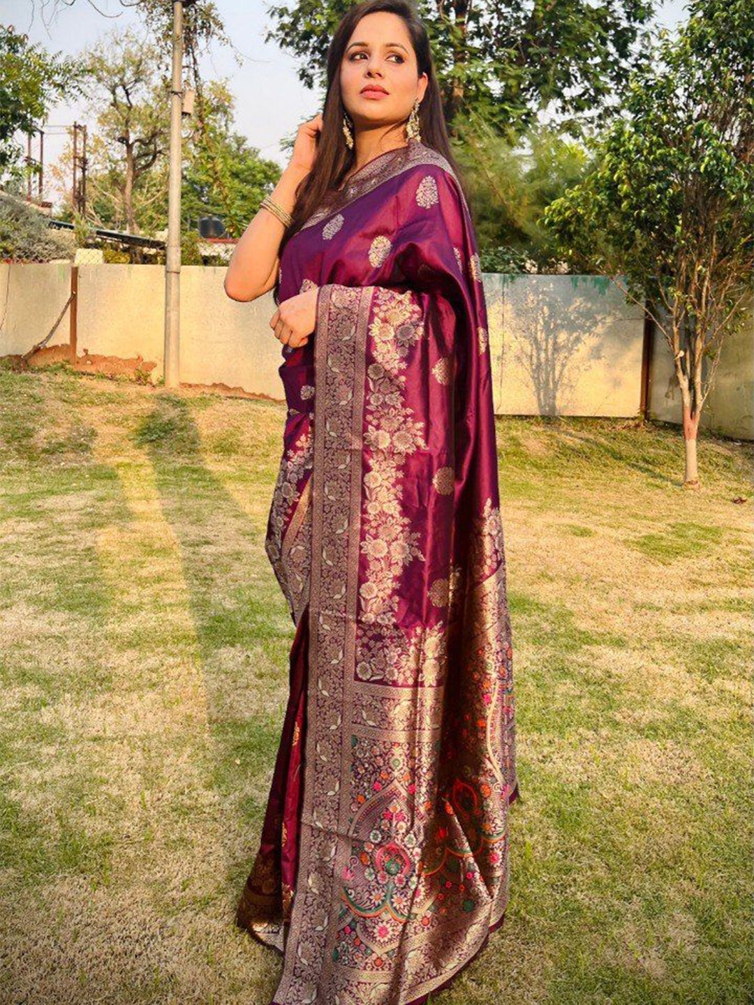 

Fashion Booms Woven Design Zari Pure Silk Banarasi Saree, Purple