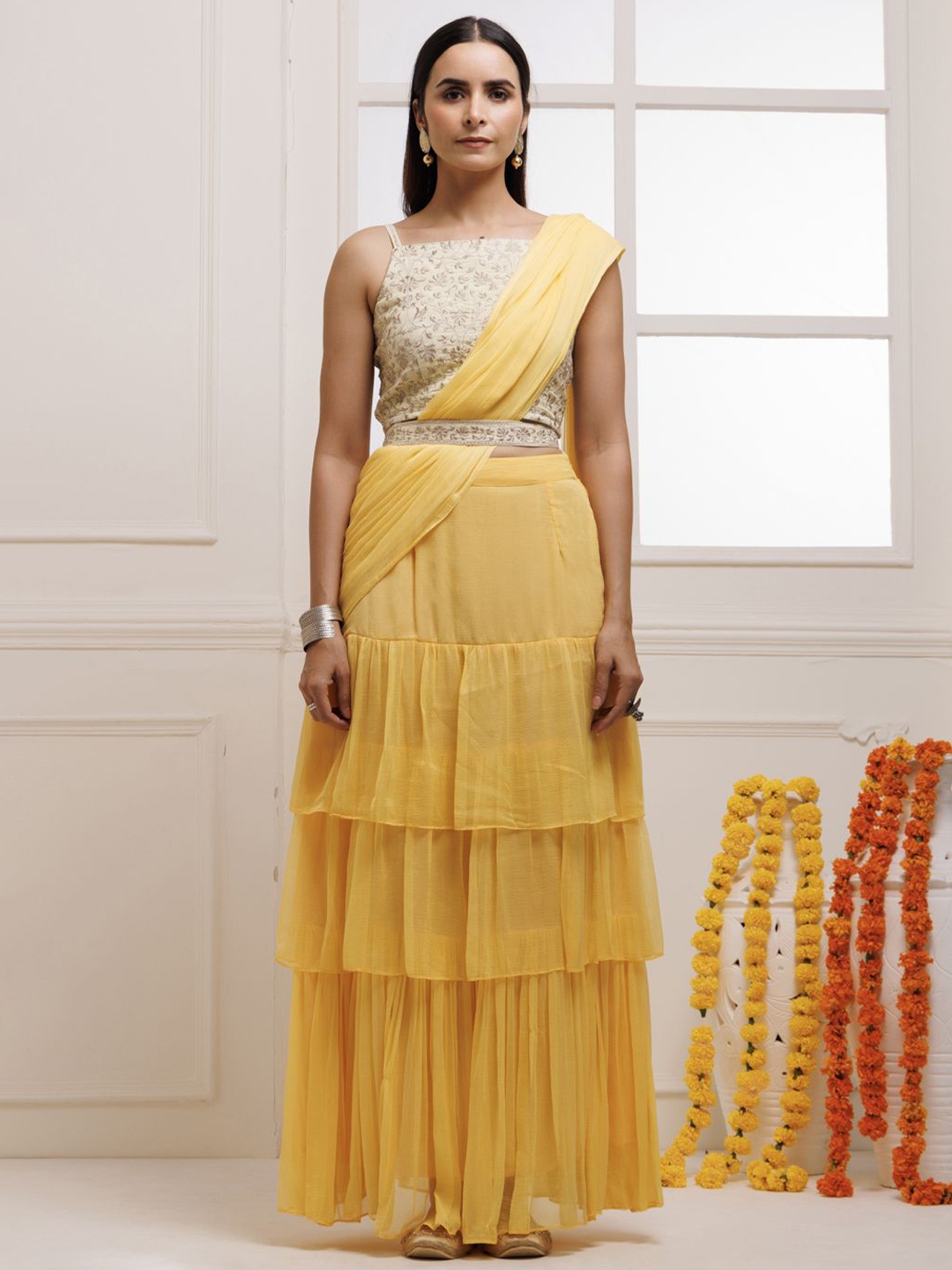 

Geroo Luxe Ruffled Ready to Wear Saree, Yellow