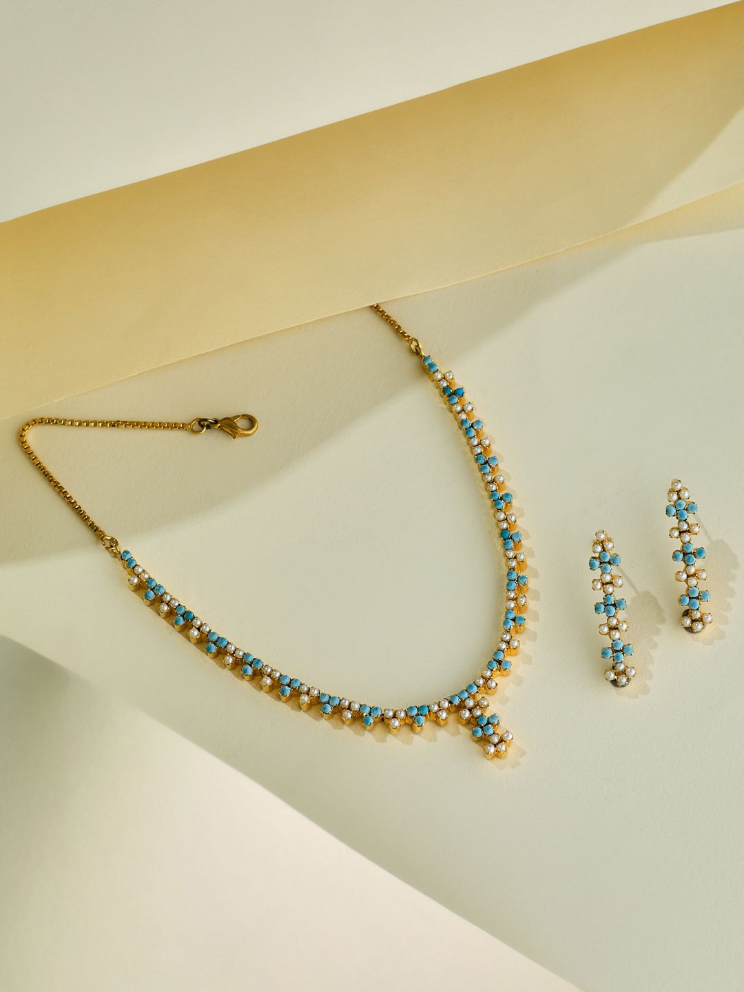 

Yinara Gold-Plated Oxidised Necklace & Earrings