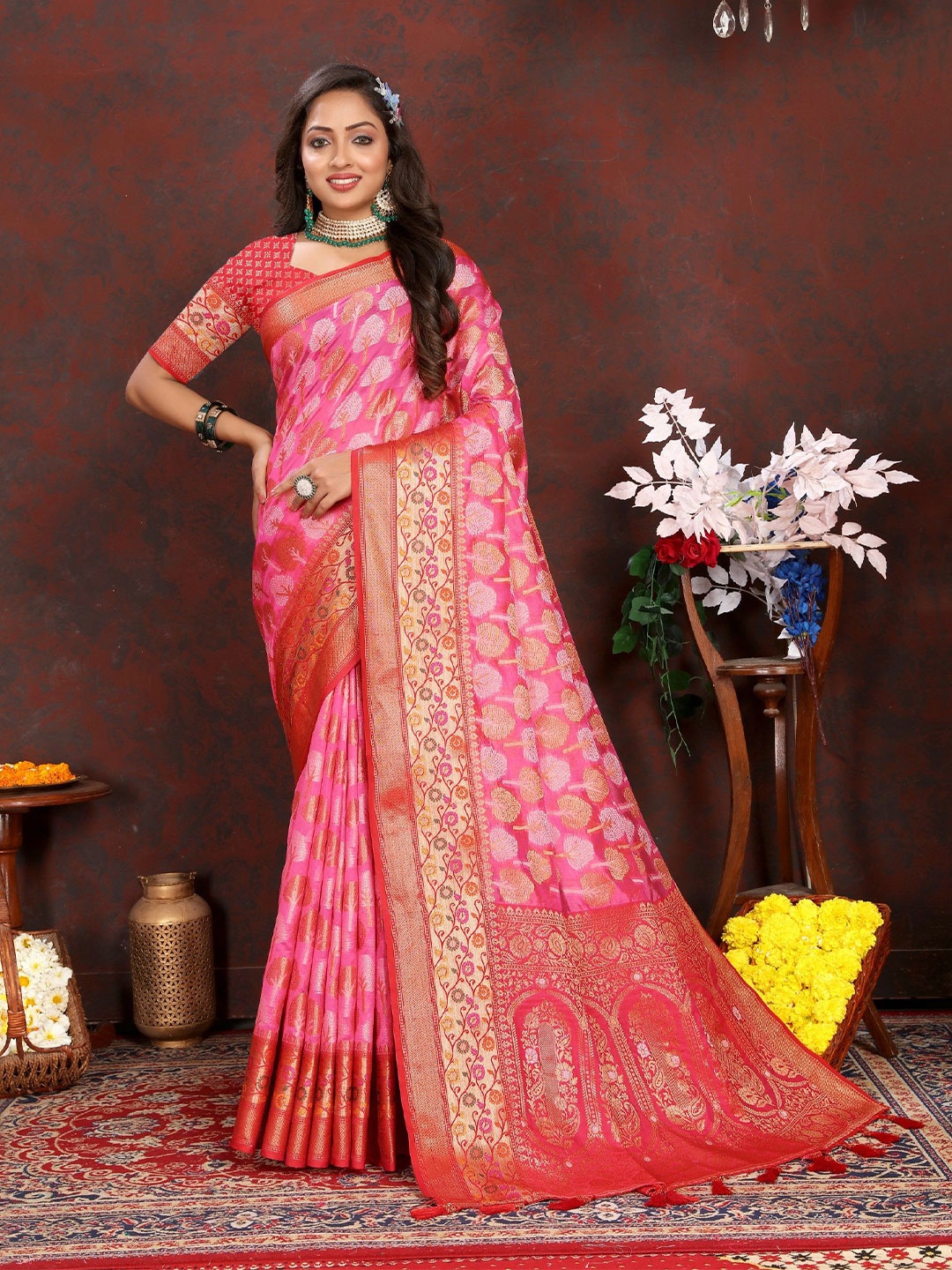 

Anaita Woven Design Zari Banarasi Saree, Pink