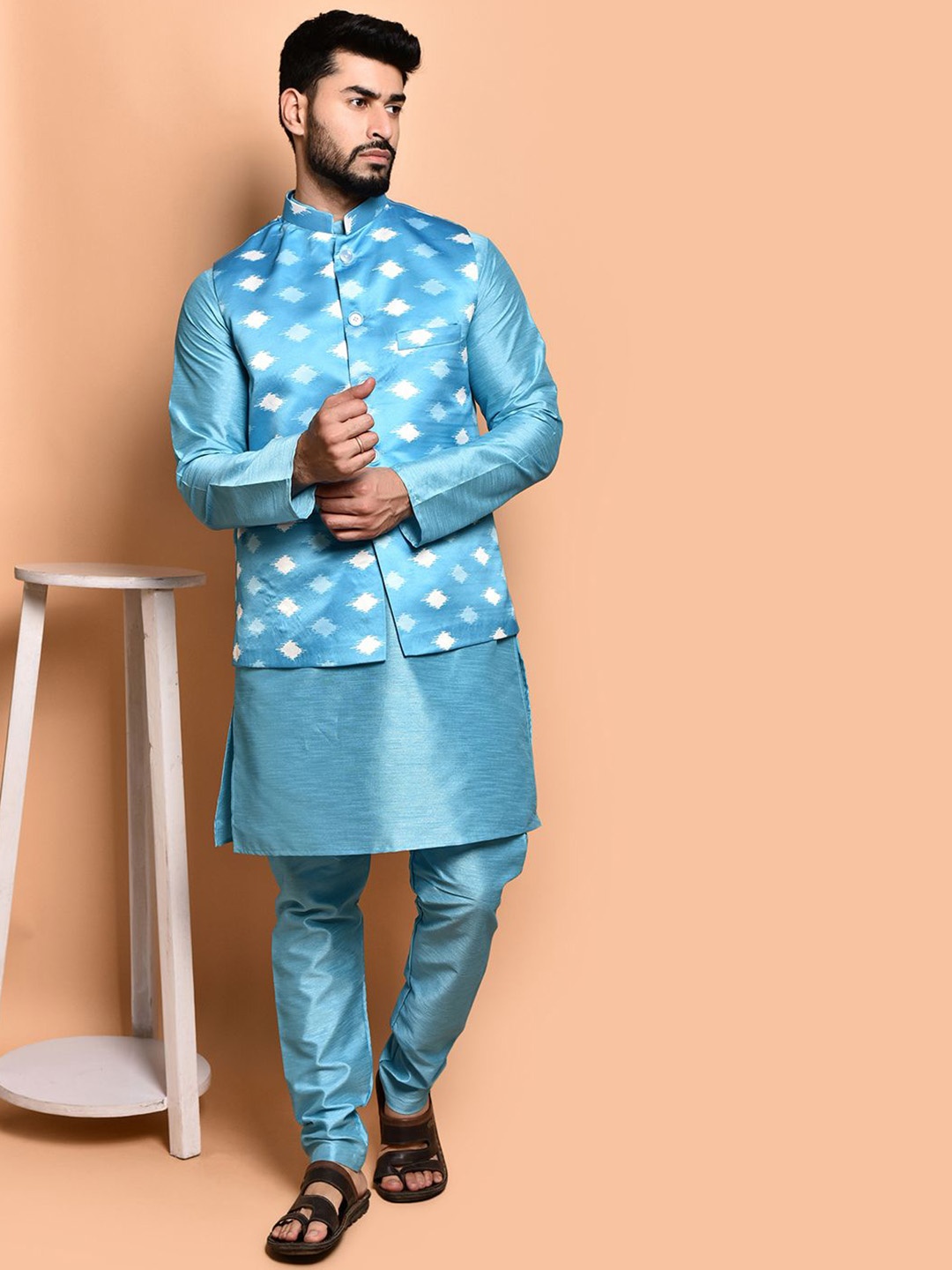 

PRINTINDIA Mandarin Collar Pure Silk Straight Kurta with Trousers, Blue