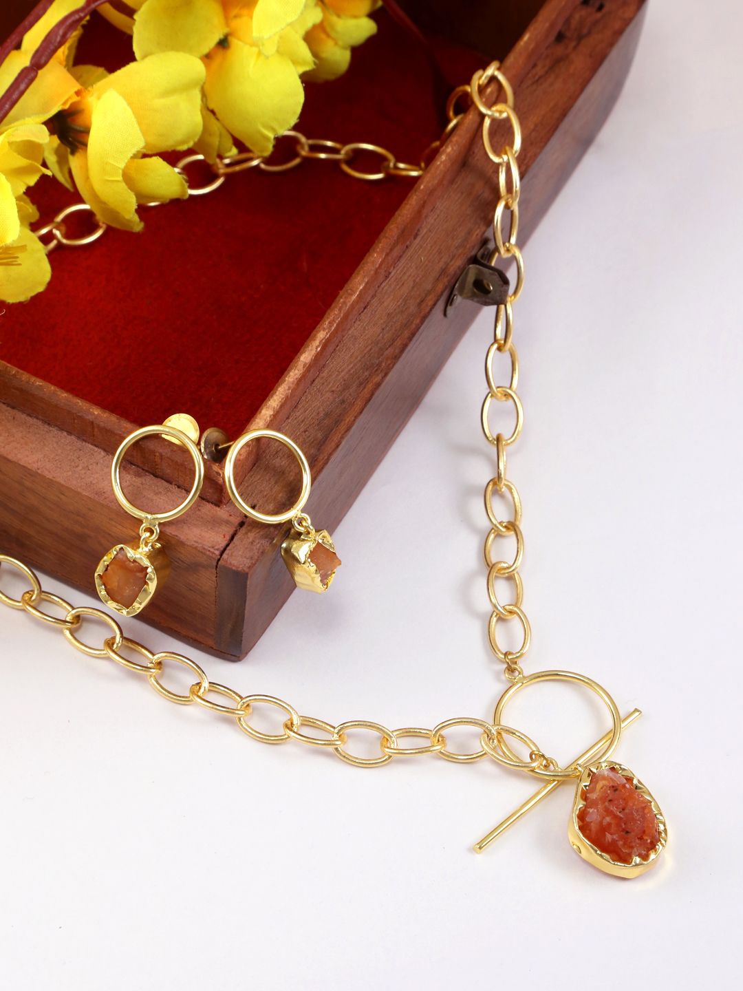 

Yinara Gold-Plated Crystals Gemstone Jewellery Set