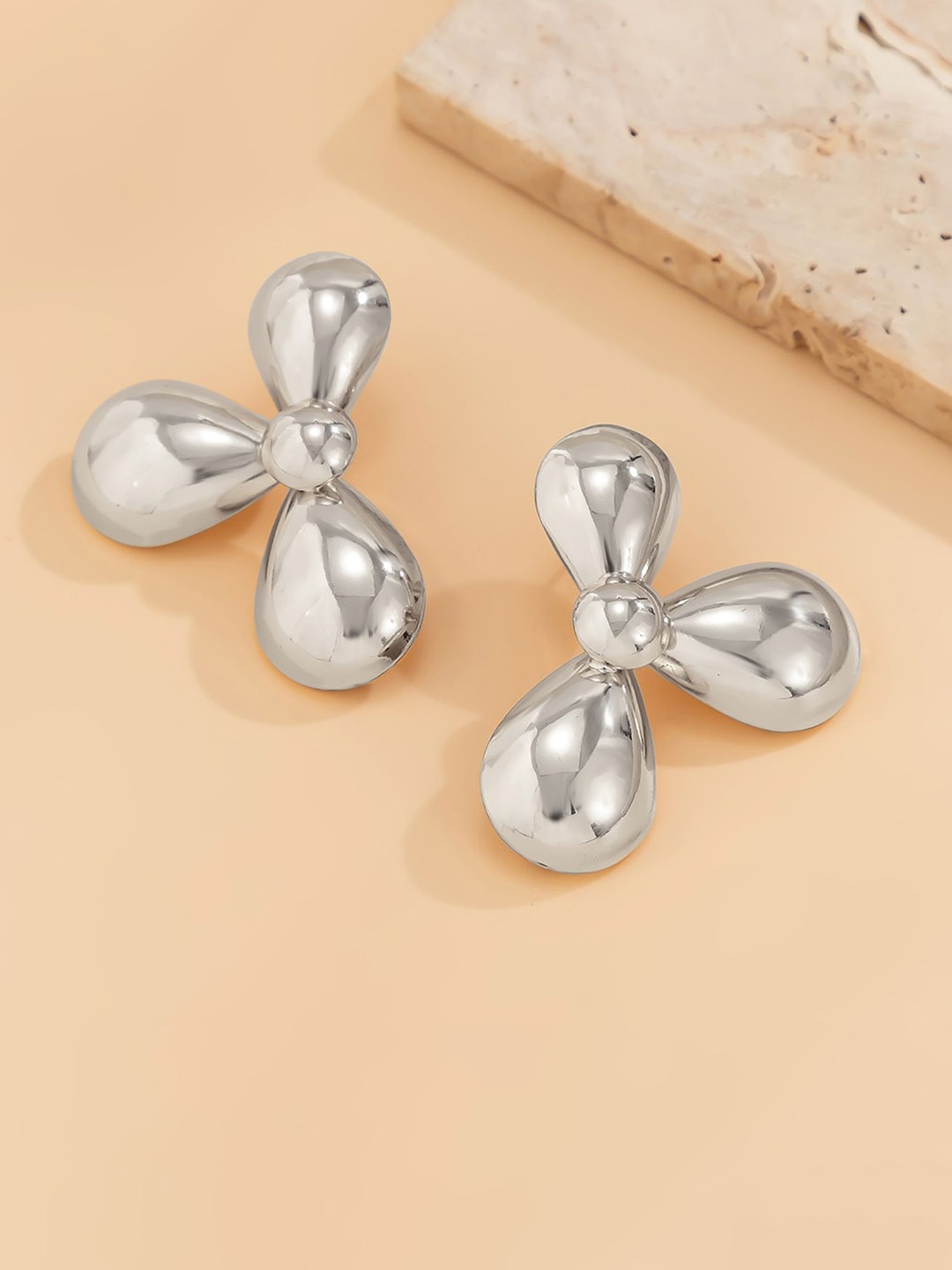 

StyleCast x Revolte Silver-Plated Floral Chunky Drop Earrings