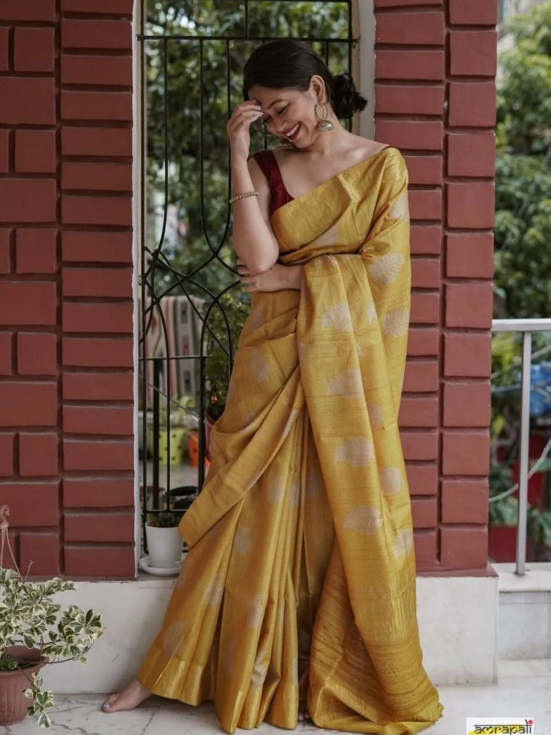 

Visit Wear Woven Design Zari Pure Silk Banarasi Saree, Yellow