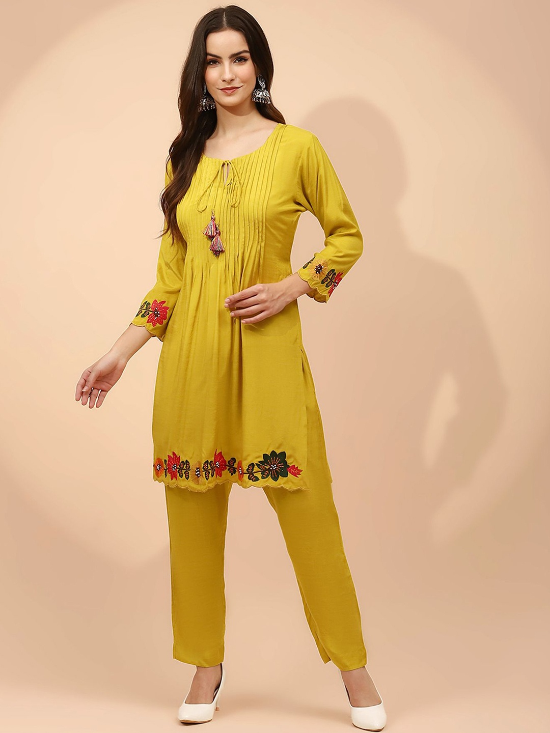

Me&I Tie-Up Neck Floral Embroidered Pleated A-Line Kurta with Trousers, Yellow