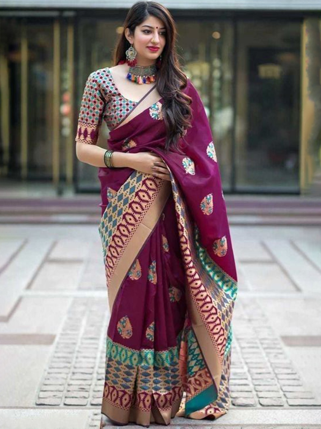 

Visit Wear Ethnic Motifs Zari Pure Silk Banarasi Saree, Purple