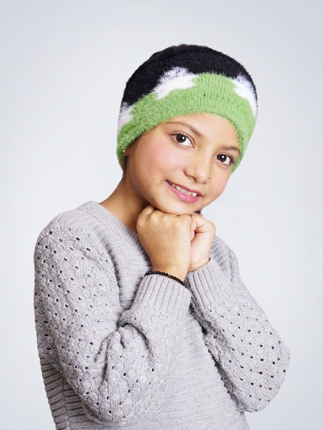 

Bharatasya Girls Soft Knitted Warm Woolen Trendy Pattern Headband, Green