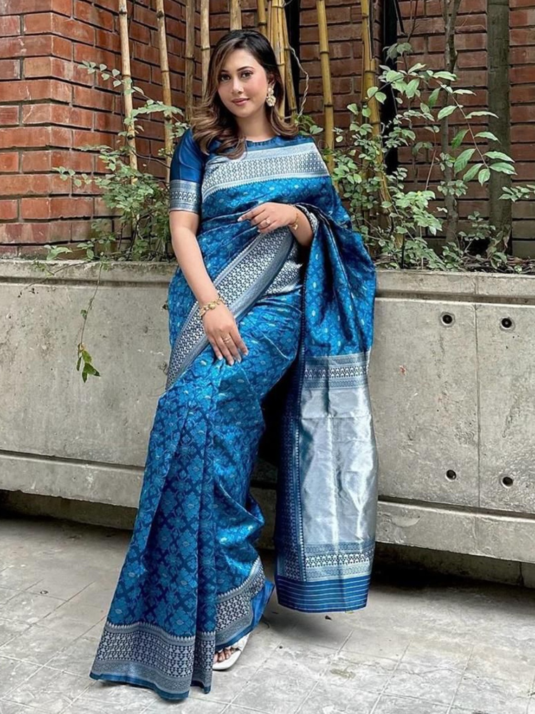 

Fashion Booms Woven Design Zari Pure Silk Banarasi Saree, Blue