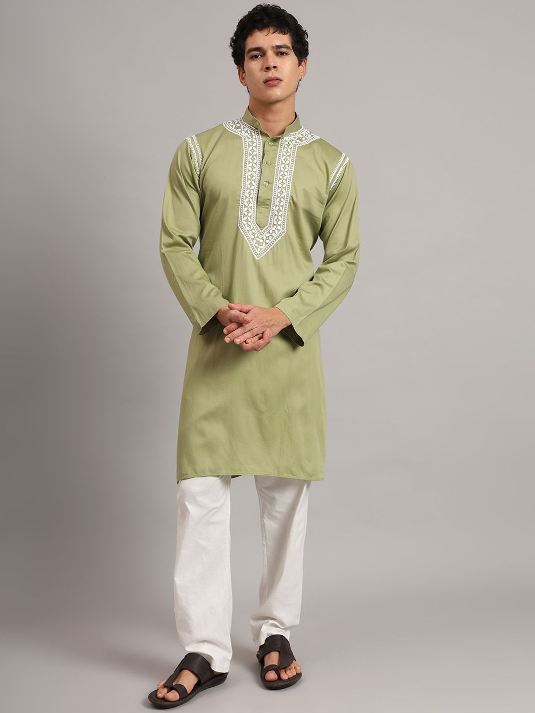 

The Chikan Label Men Hand Embroidered Chikankari Cotton Ethnic Wear Kurta, Green