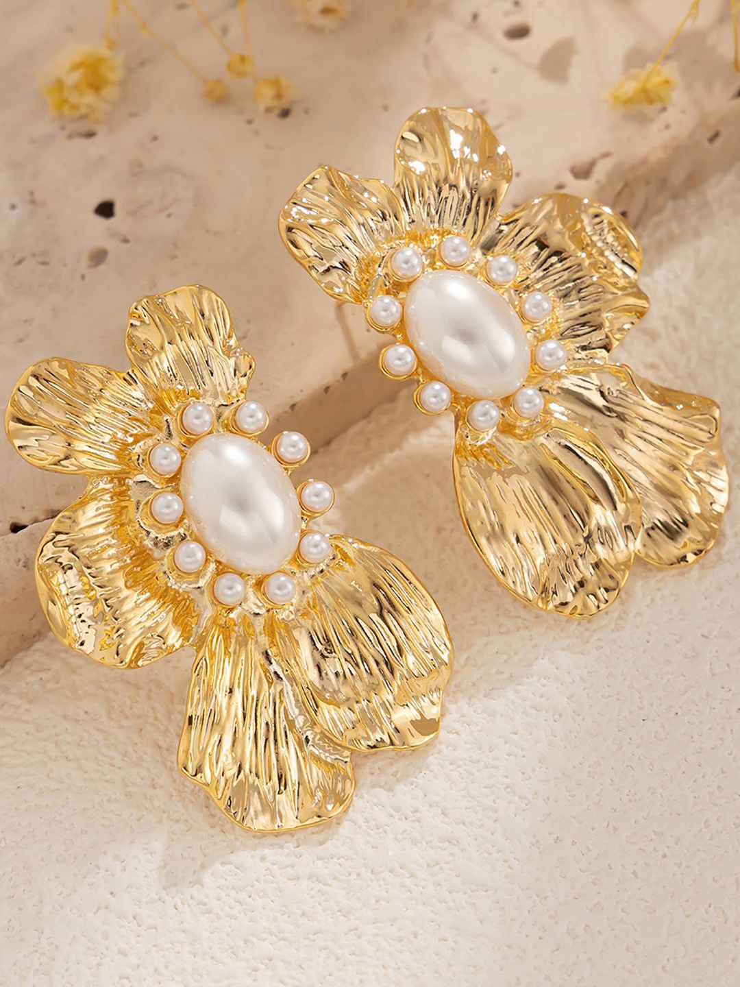 

StyleCast x Revolte Gold-Plated Floral Studs