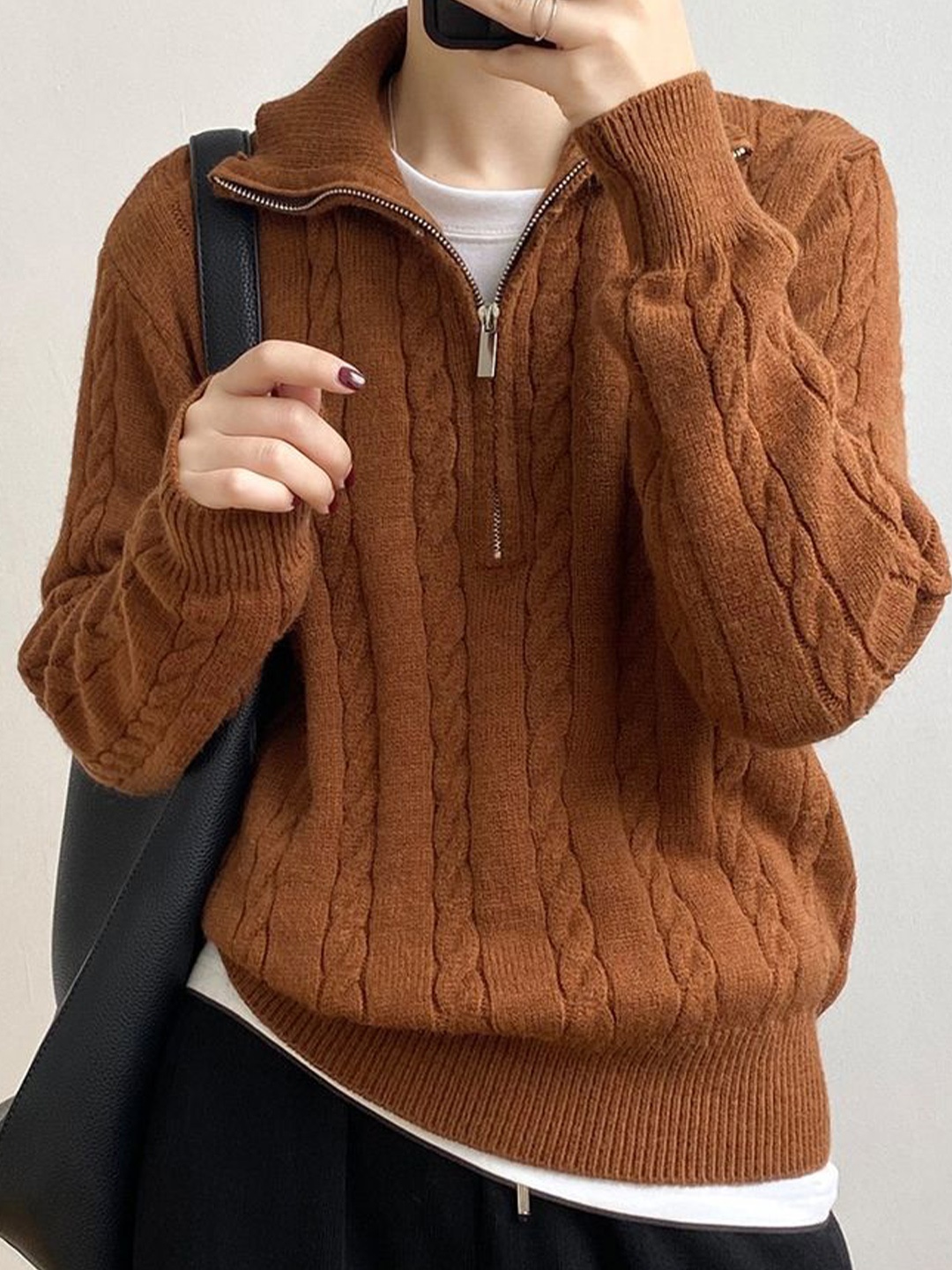 

LULU & SKY Women Cable Knit Pullover, Brown