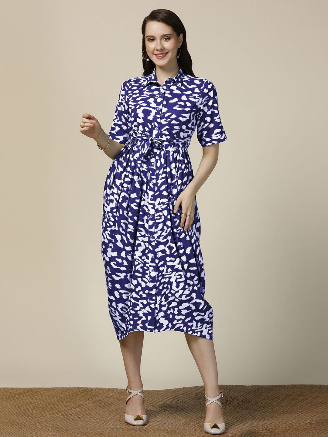 

Moda Rapido Women Printed Fit & Flare Midi Dress With Belt, Navy blue